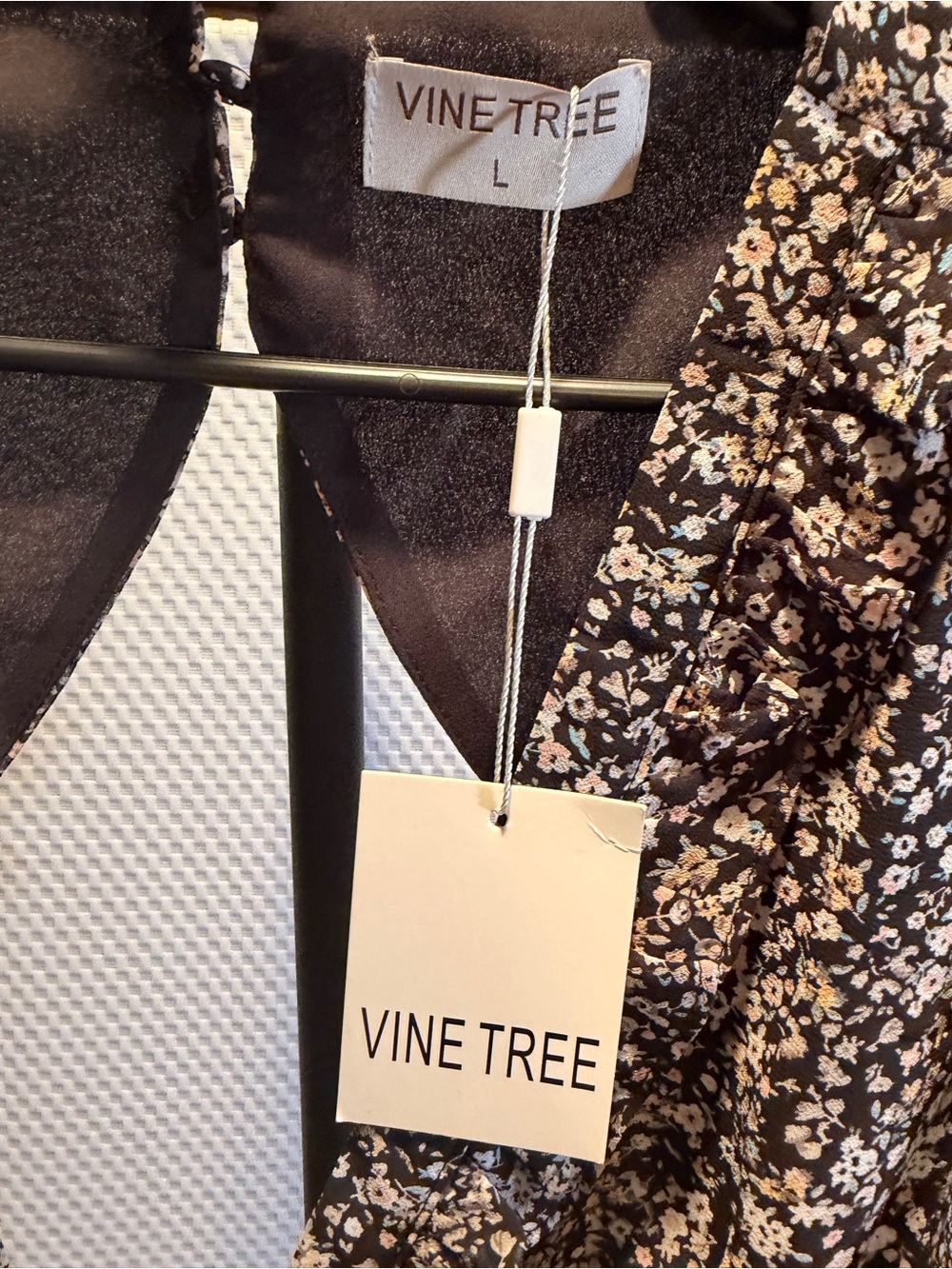 Vine Tree Floral Above Knee Dress. NWT - Picture 5 of 5